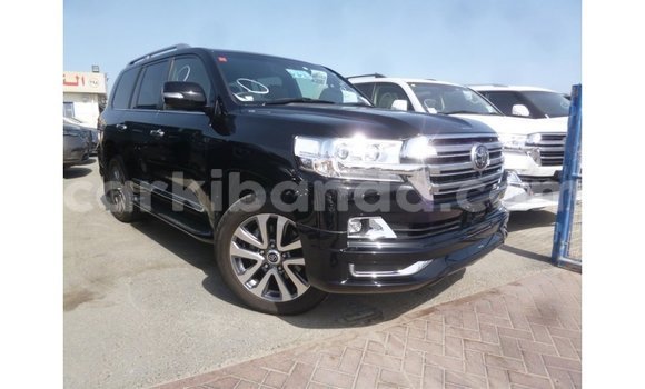 Nunua Imported Toyota Land Cruiser Nyeusi Gari ndani ya Import - Dubai nchini Uganda Nunua Imported Toyota Land Cruiser Nyeusi Gari ndani ya Import - Dubai nchini Uganda