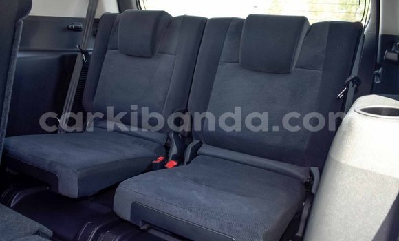 Nunua Mpya Toyota Land Cruiser Prado Nyeusi Gari ndani ya Amudat nchini Kaskazini Nunua Mpya Toyota Land Cruiser Prado Nyeusi Gari ndani ya Amudat nchini Kaskazini
