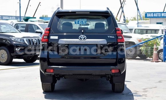 Nunua Mpya Toyota Land Cruiser Prado Nyeusi Gari ndani ya Amudat nchini Kaskazini Nunua Mpya Toyota Land Cruiser Prado Nyeusi Gari ndani ya Amudat nchini Kaskazini