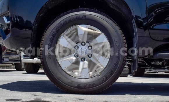 Nunua Mpya Toyota Land Cruiser Prado Nyeusi Gari ndani ya Amudat nchini Kaskazini Nunua Mpya Toyota Land Cruiser Prado Nyeusi Gari ndani ya Amudat nchini Kaskazini