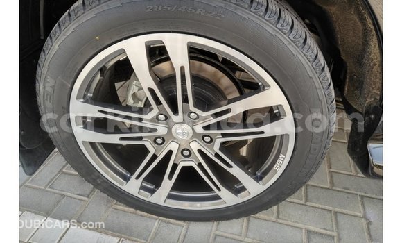 Gura Imported Toyota Land Cruiser Black Imodoka i Import - Dubai mu Uganda Gura Imported Toyota Land Cruiser Black Imodoka i Import - Dubai mu Uganda