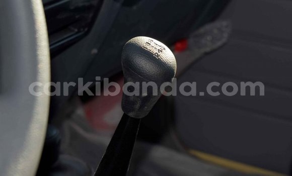 Nunua Mpya Toyota Land Cruiser Beige Gari ndani ya Adjumani nchini Kaskazini Nunua Mpya Toyota Land Cruiser Beige Gari ndani ya Adjumani nchini Kaskazini