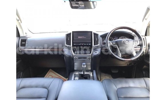 Buy Import Toyota Land Cruiser White Car in Import - Dubai in Uganda Buy Import Toyota Land Cruiser White Car in Import - Dubai in Uganda