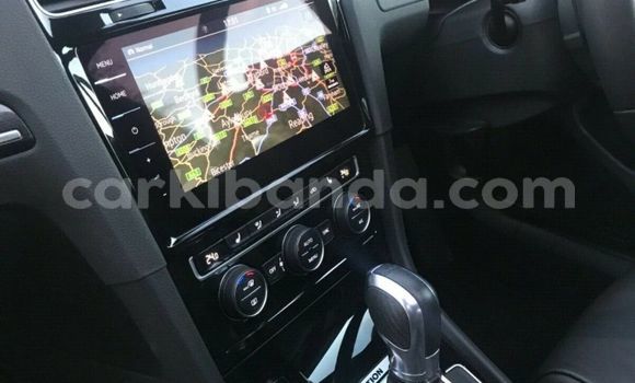 Gura Yakoze Volkswagen Golf GTI Blue Imodoka i Kampala mu Uganda Gura Yakoze Volkswagen Golf GTI Blue Imodoka i Kampala mu Uganda