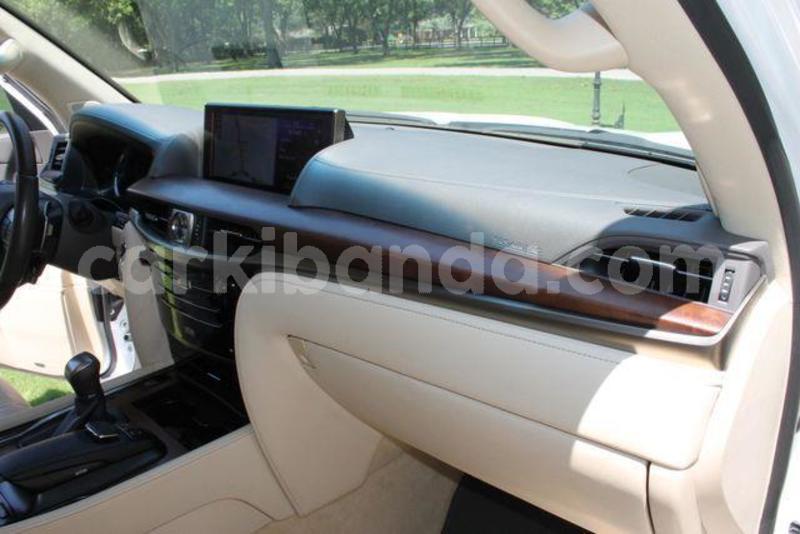 Big with watermark 2016 lexus lx 570 32