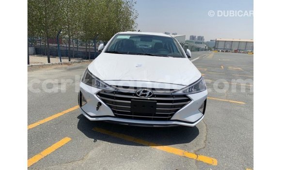 Gura Imported Hyundai Elantra White Imodoka i Import - Dubai mu Uganda Gura Imported Hyundai Elantra White Imodoka i Import - Dubai mu Uganda