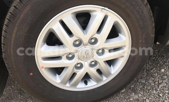 Gura Imported Hyundai Chorus White Ikamyo i Import - Dubai mu Uganda Gura Imported Hyundai Chorus White Ikamyo i Import - Dubai mu Uganda