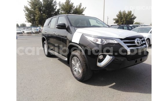 Gura Imported Toyota Fortuner Black Imodoka i Import - Dubai mu Uganda Gura Imported Toyota Fortuner Black Imodoka i Import - Dubai mu Uganda