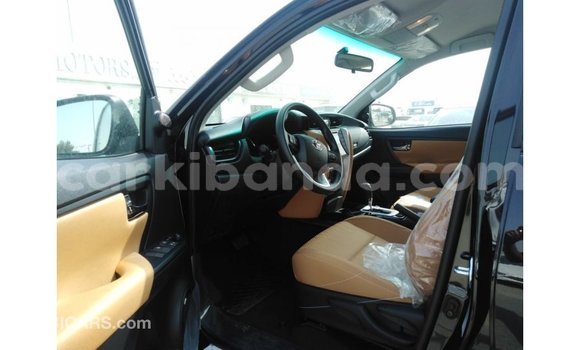 Gura Imported Toyota Fortuner Black Imodoka i Import - Dubai mu Uganda Gura Imported Toyota Fortuner Black Imodoka i Import - Dubai mu Uganda