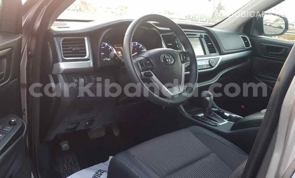 Buy Import Toyota Highlander Other Car in Import - Dubai in Uganda Buy Import Toyota Highlander Other Car in Import - Dubai in Uganda