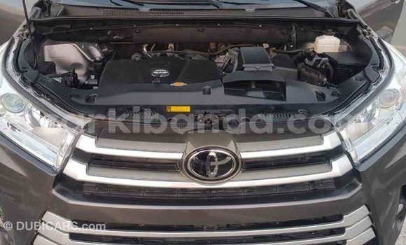 Buy Import Toyota Highlander Other Car in Import - Dubai in Uganda Buy Import Toyota Highlander Other Car in Import - Dubai in Uganda