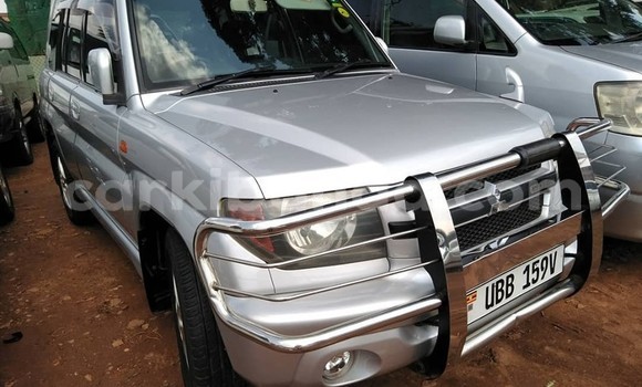 Buy Used Mitsubishi Pajero Silver Car in Kampala in Uganda Buy Used Mitsubishi Pajero Silver Car in Kampala in Uganda