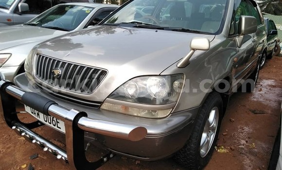 Buy Used Toyota Harrier Brown Car in Kampala in Uganda Buy Used Toyota Harrier Brown Car in Kampala in Uganda