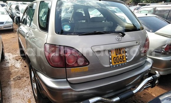 Buy Used Toyota Harrier Brown Car in Kampala in Uganda Buy Used Toyota Harrier Brown Car in Kampala in Uganda