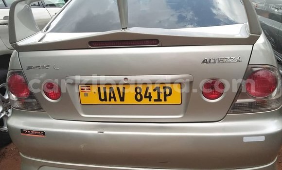 Buy Used Toyota Altezza Silver Car in Kampala in Uganda Buy Used Toyota Altezza Silver Car in Kampala in Uganda