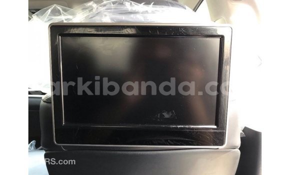 Acheter Import Voiture Lexus LX Blanc à Import - Dubai, Ouganda Acheter Import Voiture Lexus LX Blanc à Import - Dubai, Ouganda