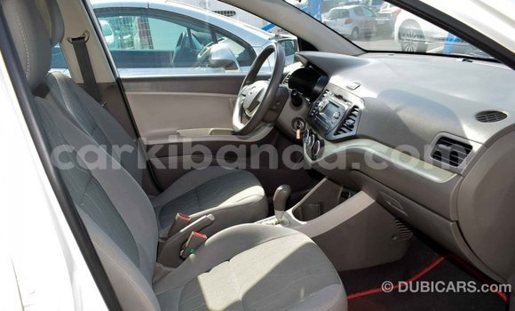 Nunua Imported Kia Picanto Nyeupe Gari ndani ya Import - Dubai nchini Uganda Nunua Imported Kia Picanto Nyeupe Gari ndani ya Import - Dubai nchini Uganda