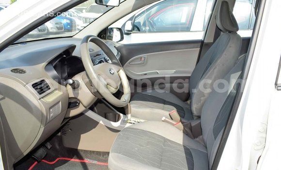 Nunua Imported Kia Picanto Nyeupe Gari ndani ya Import - Dubai nchini Uganda Nunua Imported Kia Picanto Nyeupe Gari ndani ya Import - Dubai nchini Uganda
