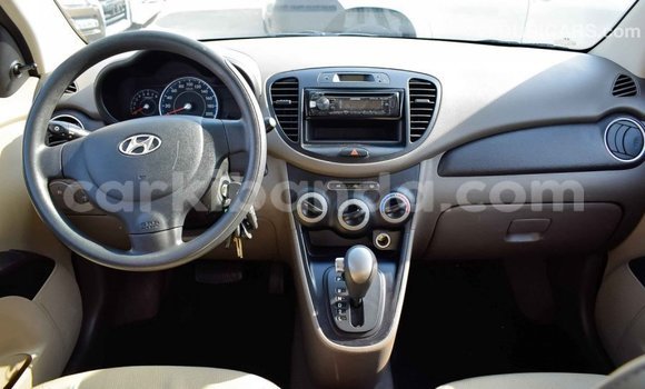 Nunua Imported Hyundai i10 Nyeupe Gari ndani ya Import - Dubai nchini Uganda Nunua Imported Hyundai i10 Nyeupe Gari ndani ya Import - Dubai nchini Uganda