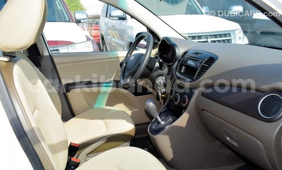 Nunua Imported Hyundai i10 Nyeupe Gari ndani ya Import - Dubai nchini Uganda Nunua Imported Hyundai i10 Nyeupe Gari ndani ya Import - Dubai nchini Uganda