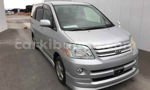 Buy New Toyota Noah Silver Car in Kampala in Uganda Buy New Toyota Noah Silver Car in Kampala in Uganda
