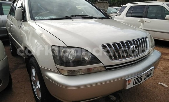 Buy Used Toyota Harrier White Car in Kampala in Uganda Buy Used Toyota Harrier White Car in Kampala in Uganda