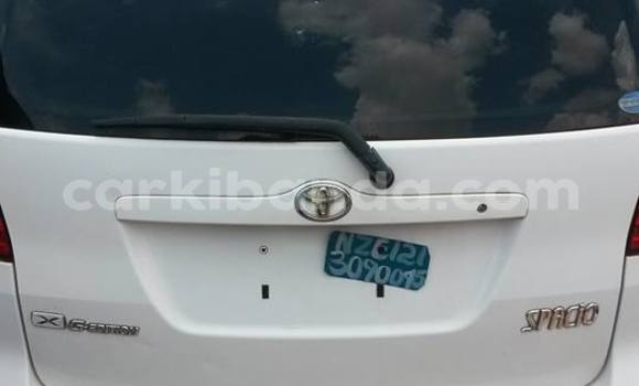 Acheter Occasion Voiture Toyota Spacio Blanc à Arua, Ouganda Acheter Occasion Voiture Toyota Spacio Blanc à Arua, Ouganda