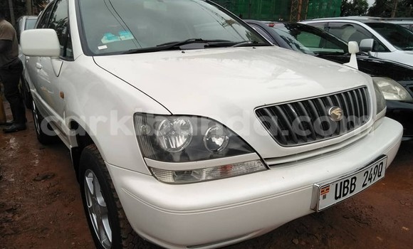 Buy Used Toyota Harrier White Car in Kampala in Uganda Buy Used Toyota Harrier White Car in Kampala in Uganda