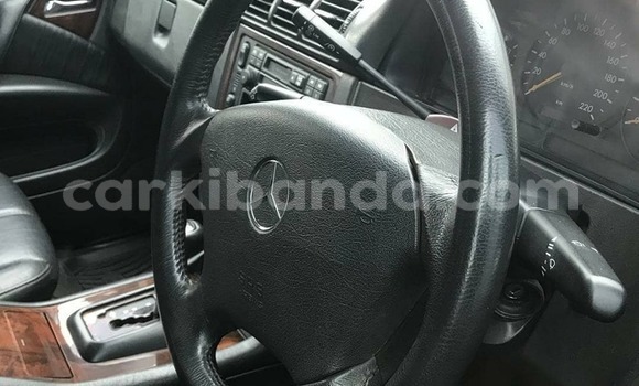 Buy Used Mercedes‒Benz ML–Class Black Car in Kampala in Uganda Buy Used Mercedes‒Benz ML–Class Black Car in Kampala in Uganda
