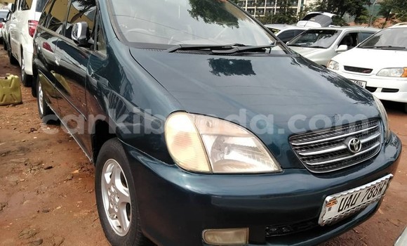 Buy Used Toyota Nadia Green Car in Kampala in Uganda Buy Used Toyota Nadia Green Car in Kampala in Uganda