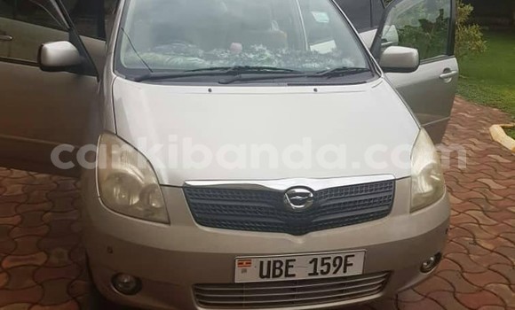 Gura Yakoze Toyota Spacio Silver Imodoka i Kampala mu Uganda Gura Yakoze Toyota Spacio Silver Imodoka i Kampala mu Uganda