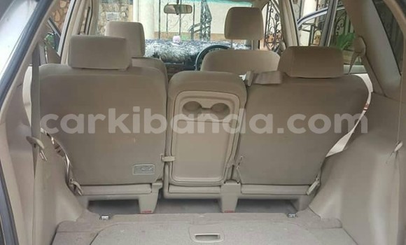 Gura Yakoze Toyota Spacio Silver Imodoka i Kampala mu Uganda Gura Yakoze Toyota Spacio Silver Imodoka i Kampala mu Uganda