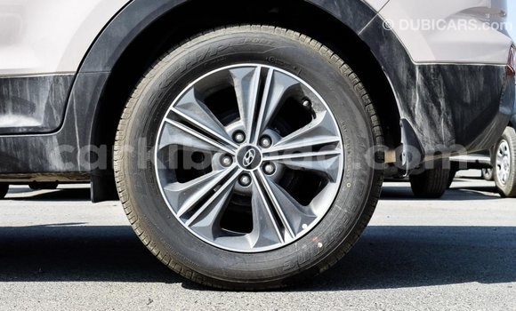 Gura Imported Hyundai Creta Beige Imodoka i Import - Dubai mu Uganda Gura Imported Hyundai Creta Beige Imodoka i Import - Dubai mu Uganda