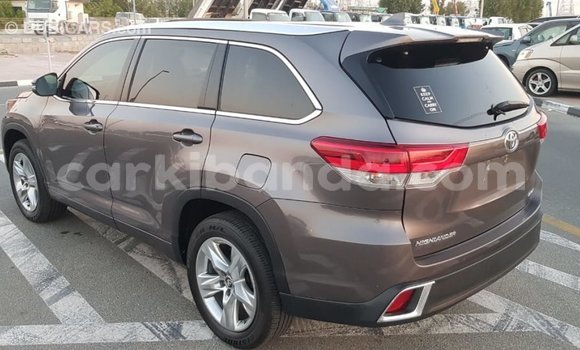 Buy Import Toyota Highlander Other Car in Import - Dubai in Uganda Buy Import Toyota Highlander Other Car in Import - Dubai in Uganda