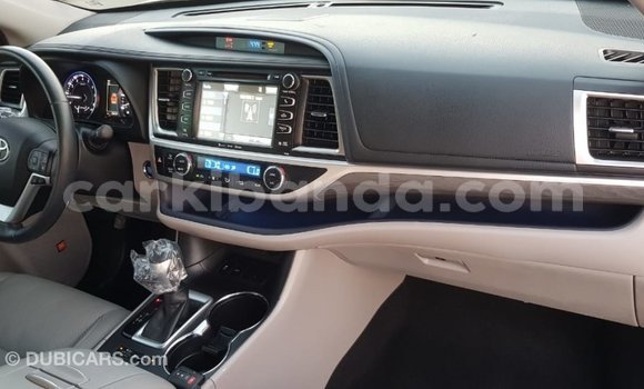Buy Import Toyota Highlander Other Car in Import - Dubai in Uganda Buy Import Toyota Highlander Other Car in Import - Dubai in Uganda