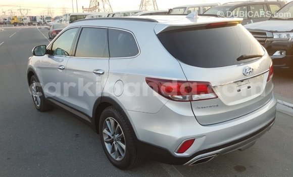 Nunua Imported Hyundai Santa Fe Nyingine Gari ndani ya Import - Dubai nchini Uganda Nunua Imported Hyundai Santa Fe Nyingine Gari ndani ya Import - Dubai nchini Uganda