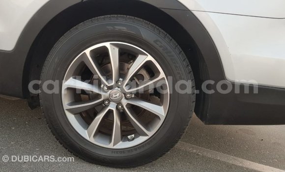 Nunua Imported Hyundai Santa Fe Nyingine Gari ndani ya Import - Dubai nchini Uganda Nunua Imported Hyundai Santa Fe Nyingine Gari ndani ya Import - Dubai nchini Uganda