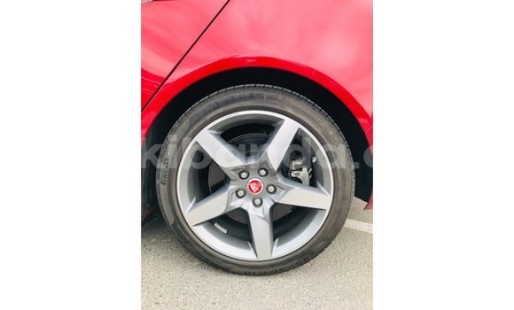 Acheter Import Voiture Jaguar XE Rouge à Import - Dubai, Ouganda Acheter Import Voiture Jaguar XE Rouge à Import - Dubai, Ouganda