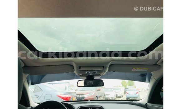 Acheter Import Voiture Jaguar XE Rouge à Import - Dubai, Ouganda Acheter Import Voiture Jaguar XE Rouge à Import - Dubai, Ouganda