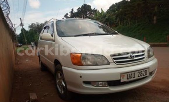 Buy Used Toyota Ipsum Beige Car in Kampala in Uganda Buy Used Toyota Ipsum Beige Car in Kampala in Uganda