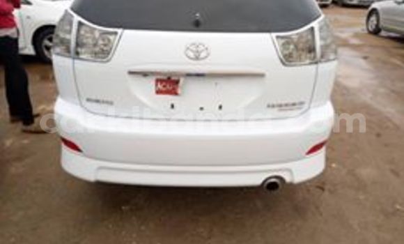 Buy Used Toyota Harrier White Car in Kampala in Uganda Buy Used Toyota Harrier White Car in Kampala in Uganda