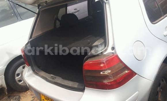 Gura Yakoze Volkswagen Golf Black Imodoka i Kampala mu Uganda Gura Yakoze Volkswagen Golf Black Imodoka i Kampala mu Uganda