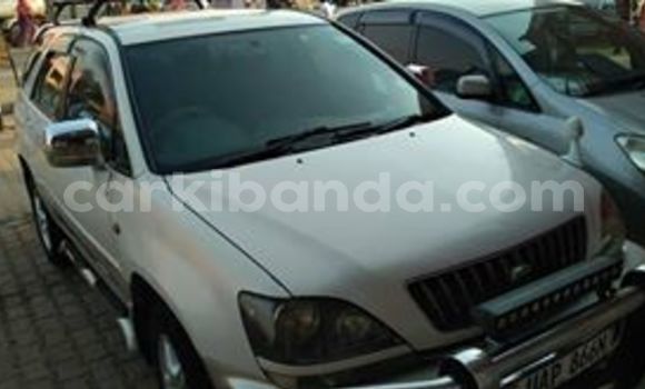 Buy Used Toyota Harrier White Car in Kampala in Uganda Buy Used Toyota Harrier White Car in Kampala in Uganda