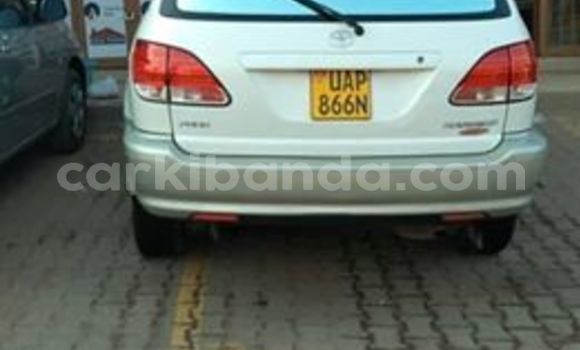 Buy Used Toyota Harrier White Car in Kampala in Uganda Buy Used Toyota Harrier White Car in Kampala in Uganda