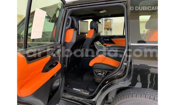 Acheter Import Voiture Lexus LX Noir à Import - Dubai, Ouganda Acheter Import Voiture Lexus LX Noir à Import - Dubai, Ouganda