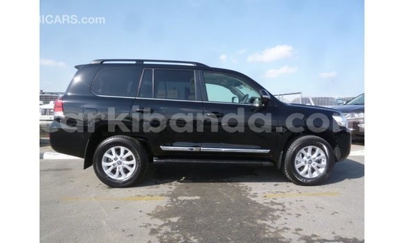 Nunua Imported Toyota Land Cruiser Nyeusi Gari ndani ya Import - Dubai nchini Uganda Nunua Imported Toyota Land Cruiser Nyeusi Gari ndani ya Import - Dubai nchini Uganda
