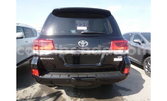 Nunua Imported Toyota Land Cruiser Nyeusi Gari ndani ya Import - Dubai nchini Uganda Nunua Imported Toyota Land Cruiser Nyeusi Gari ndani ya Import - Dubai nchini Uganda