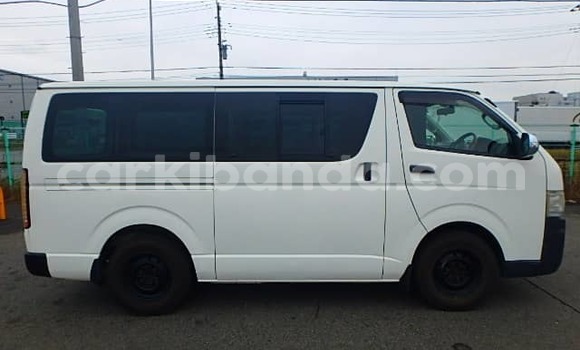 Acheter Neuf Voiture Toyota Hiace Gris à Kampala, Ouganda Acheter Neuf Voiture Toyota Hiace Gris à Kampala, Ouganda