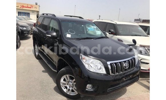 Acheter Import Voiture Toyota Land Cruiser Noir à Import - Dubai, Ouganda Acheter Import Voiture Toyota Land Cruiser Noir à Import - Dubai, Ouganda