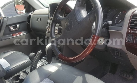 Buy Used Mitsubishi Pajero White Car in Kampala in Uganda Buy Used Mitsubishi Pajero White Car in Kampala in Uganda